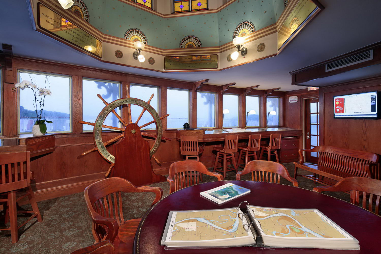 American Queen - The Chart Room